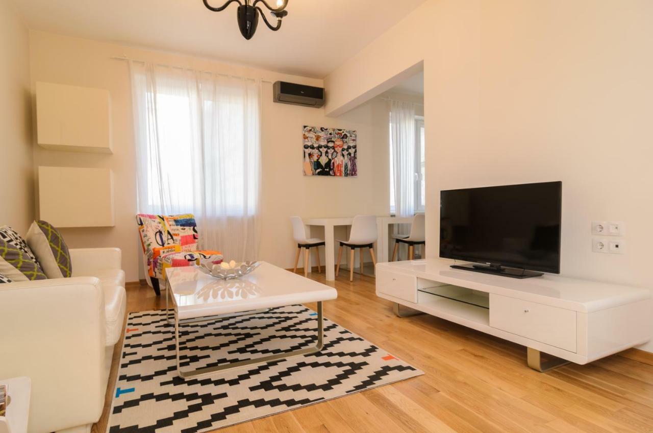 Rise & Shine Sofia Luxury Apartment By Flat Mаnager ภายนอก รูปภาพ